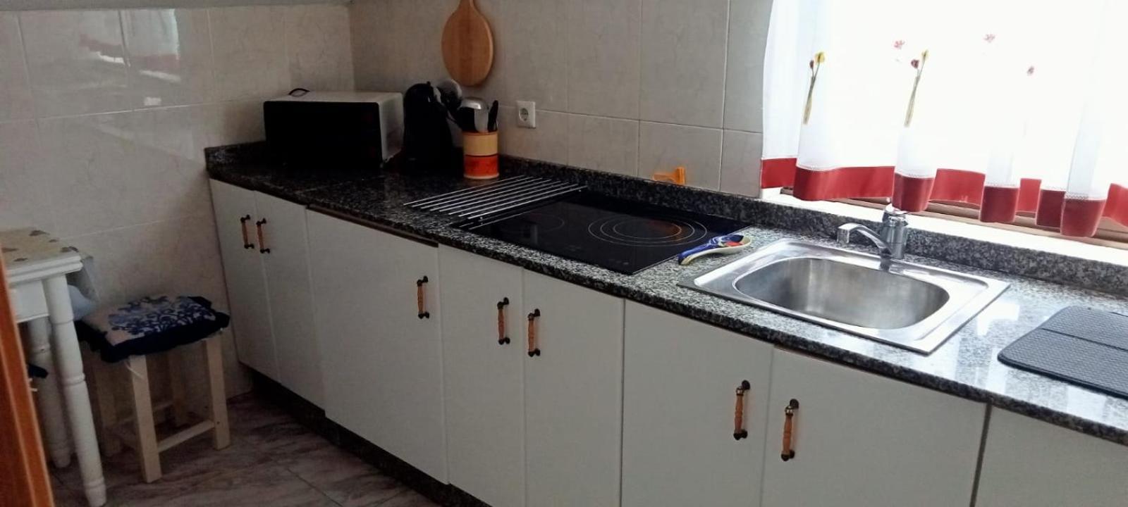 Abuhardillado En Pueblo Asturiano Apartamento *