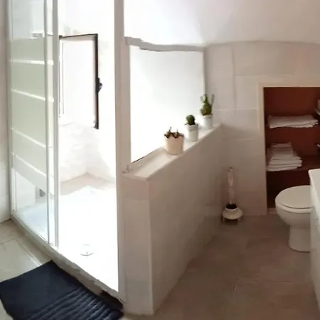 Apartamento Abuhardillado En Pueblo Asturiano Santianes Exterior photo