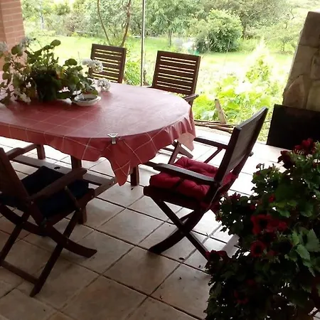 Apartamento Abuhardillado En Pueblo Asturiano Santianes Exterior photo