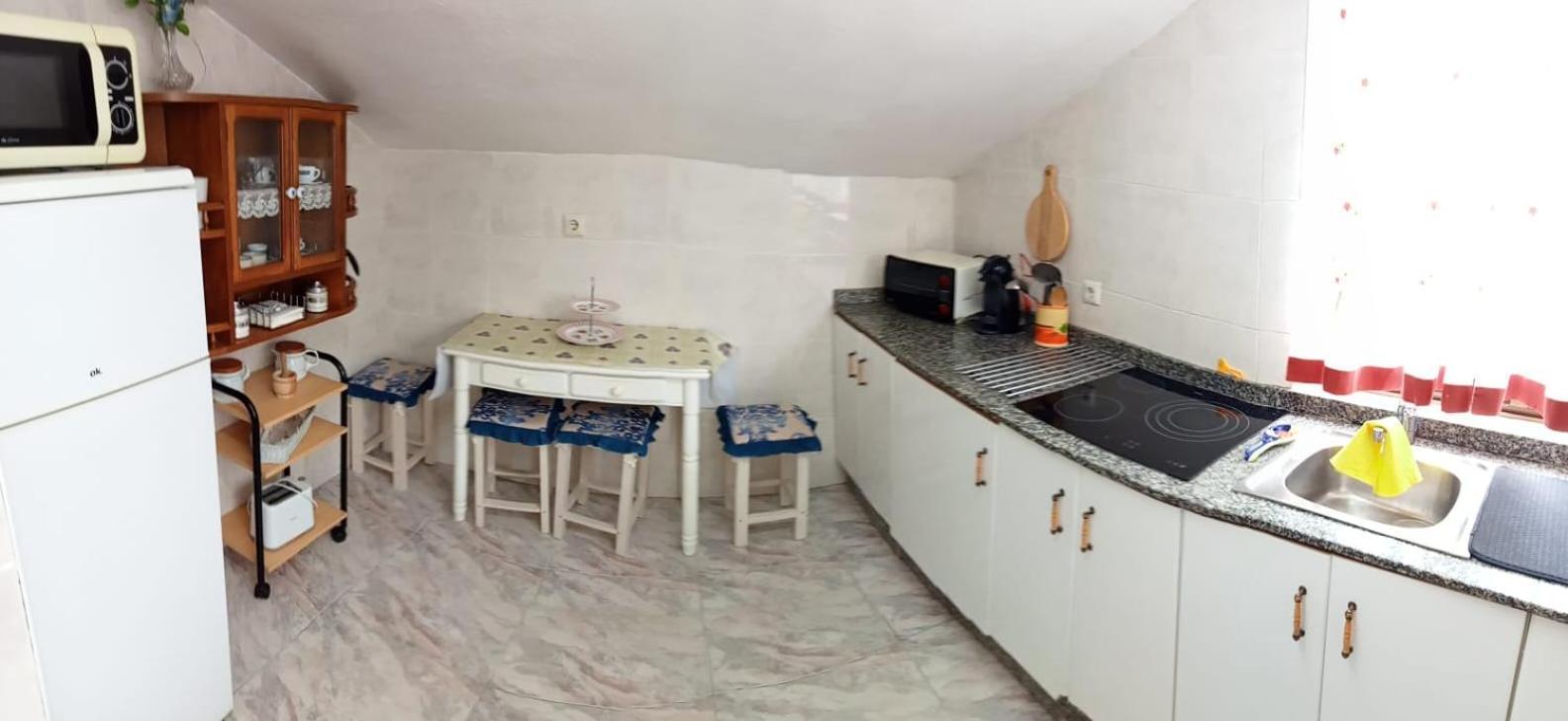 Apartment Abuhardillado En Pueblo Asturiano *