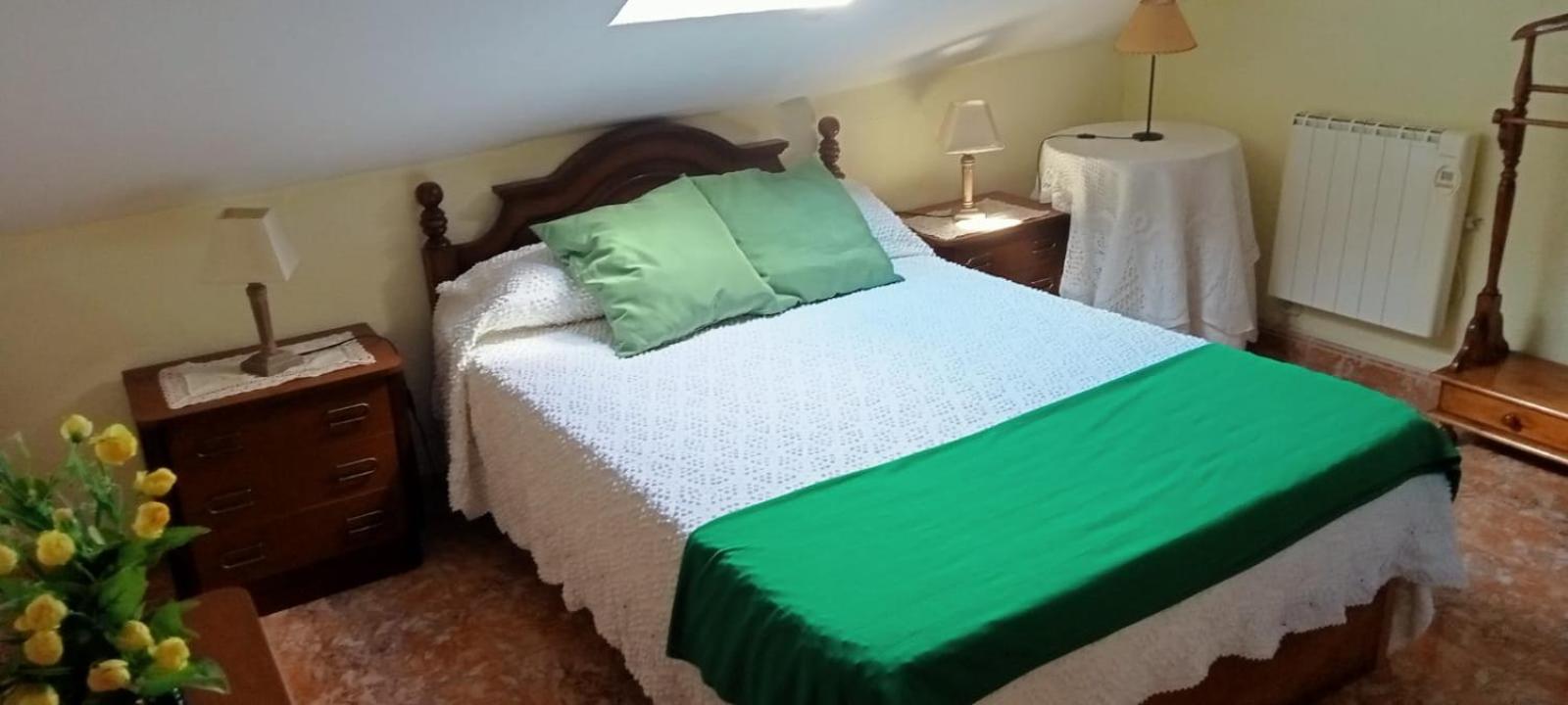 Abuhardillado En Pueblo Asturiano *