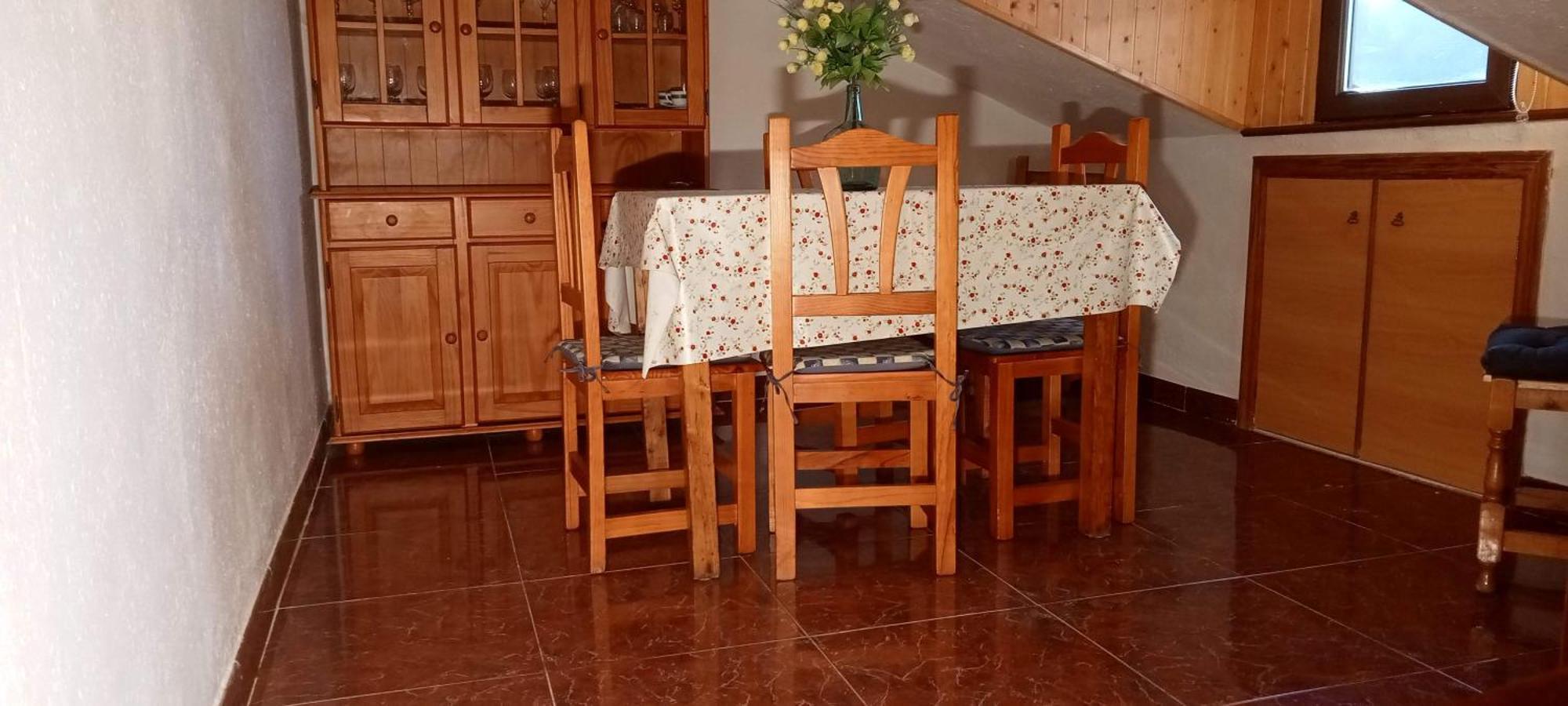 Apartment Abuhardillado En Pueblo Asturiano